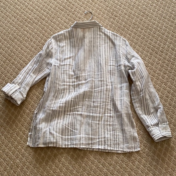 Linen blouse - Picture 2 of 2
